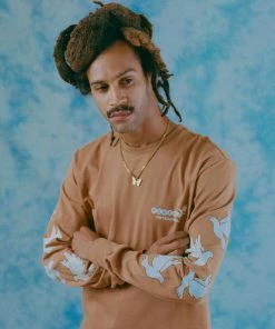 Sree Santhosh Best Selling WPP2P Cuffed L/S T-Shirt (Lion)